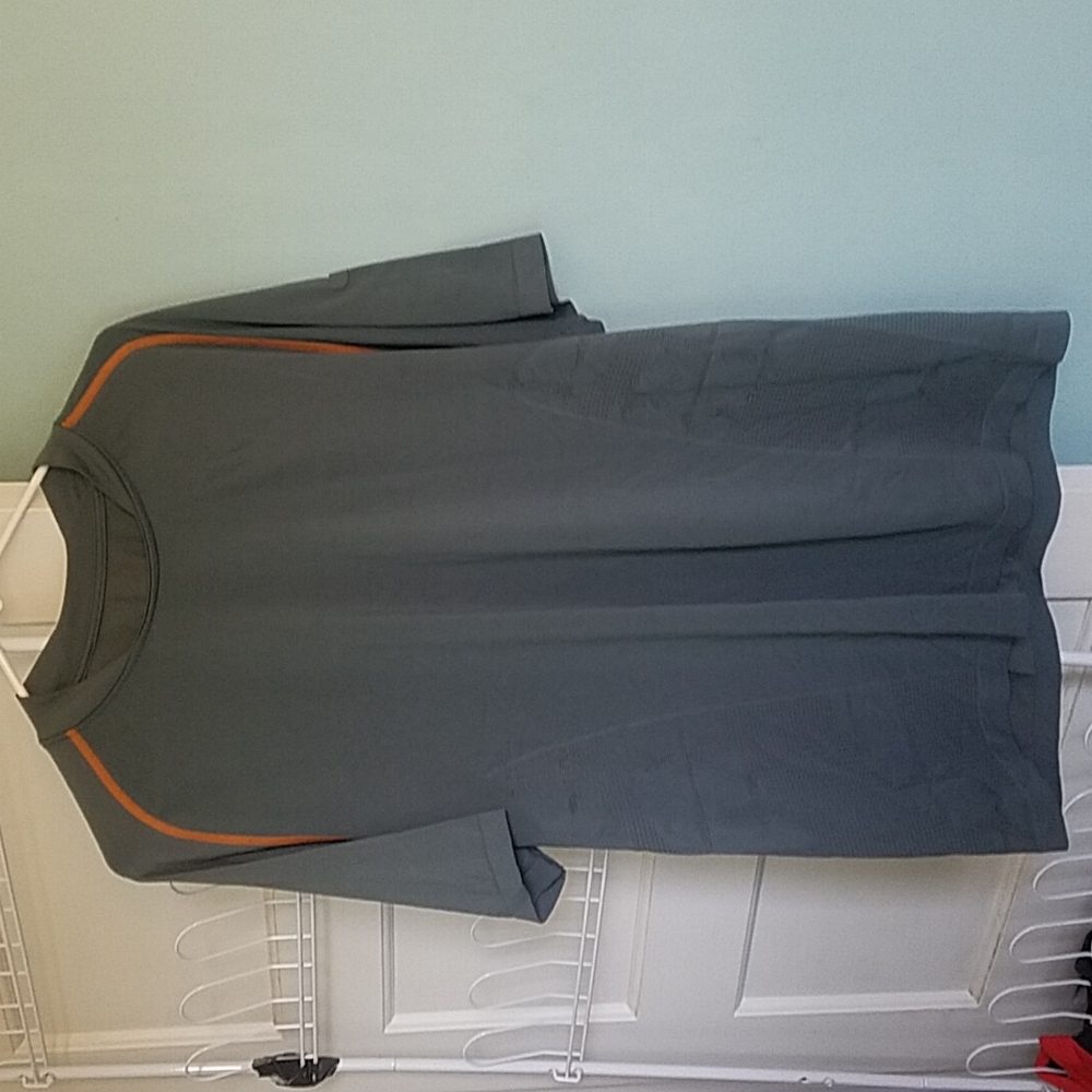 Lululemon Athletica Perforated Technical Short Sleeve Tee Gray Classic Vintage